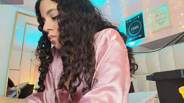 anahi maite online show from 07-27-26, 08:49
