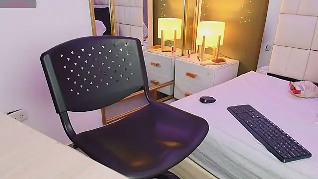 anahi maite online show from 10-30-25, 07:55