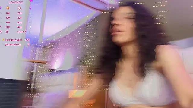 Snapshot of anahi_maite chatting on 03-13-25, 11:49 anahi maite online show from 03-13-25, 11:49