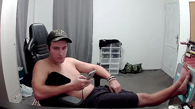 PKrisztian online show from 10-29-25, 11:47