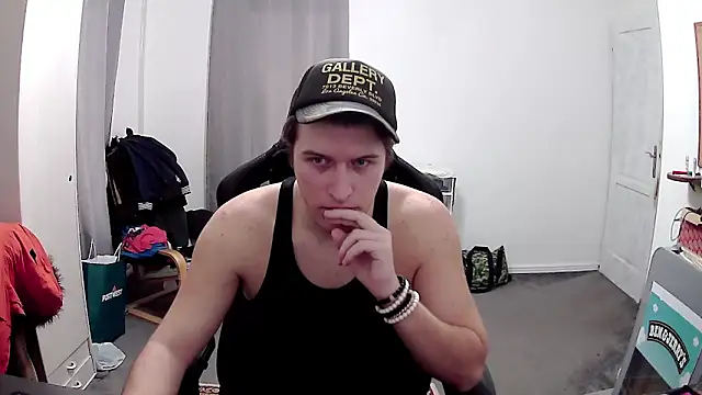 PKrisztian online show from 03-08-26, 03:37