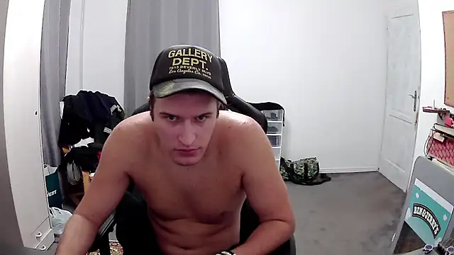 PKrisztian online show from 10-19-25, 09:39