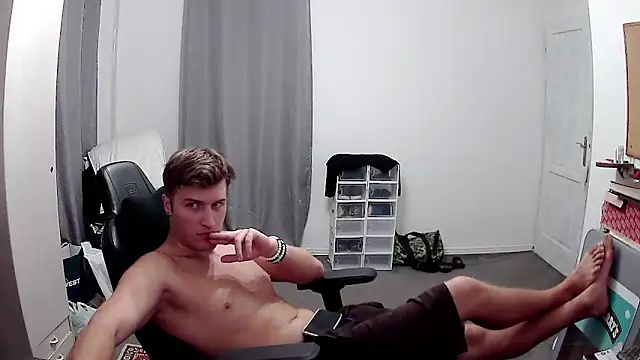 PKrisztian online show from 09-11-25, 08:31