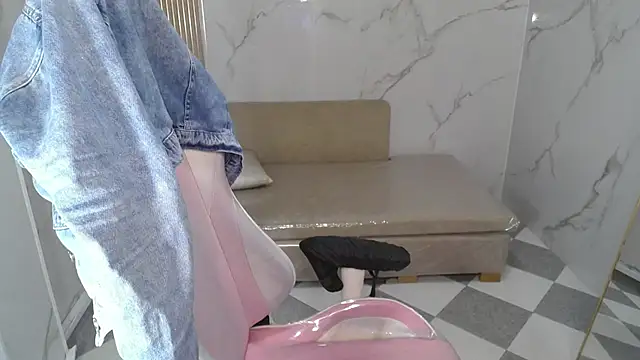 skeler lovd b  online show from 02-23-26, 12:28