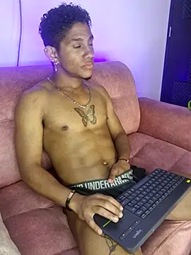 Snapshot of Palo_santo chatting on 05-21-26, 07:50 Palo santo online show from 05-21-26, 07:50