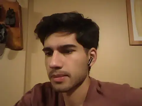 Snapshot of nachocum1 chatting on 10-21-25, 02:11 nachocum1 online show from 10-21-25, 02:11