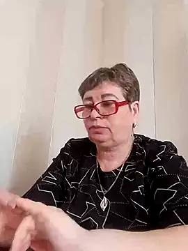 Snapshot of Lee_Nell chatting on 01-31-25, 04:14 Lee Nell online show from 01-31-25, 04:14