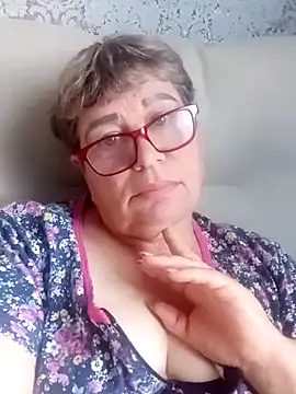 Snapshot of Lee_Nell chatting on 10-26-25, 05:41 Lee Nell online show from 10-26-25, 05:41