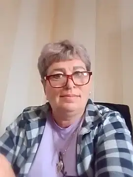 Snapshot of Lee_Nell chatting on 09-15-25, 03:07 Lee Nell online show from 09-15-25, 03:07
