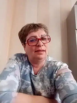 Snapshot of Lee_Nell chatting on 02-14-25, 03:11 Lee Nell online show from 02-14-25, 03:11