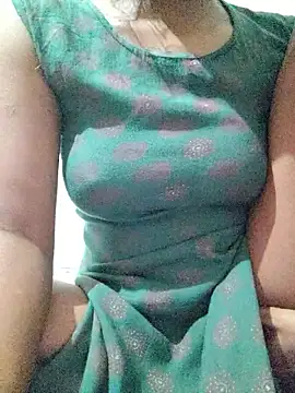 rituporna2004 online show from 12-01-25, 04:35