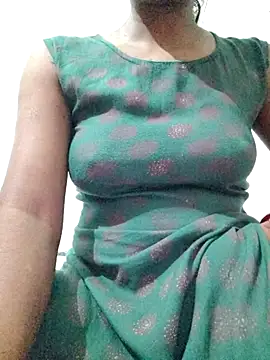 rituporna2004 online show from 12-02-25, 02:08