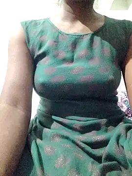 rituporna2004 online show from 12-22-25, 02:22