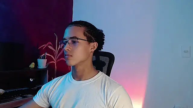 alejo x3 online show from 03-23-25, 05:00