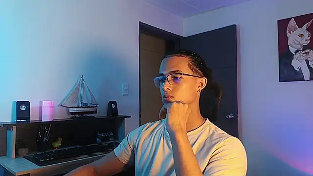 alejo x3 online show from 10-28-25, 12:44