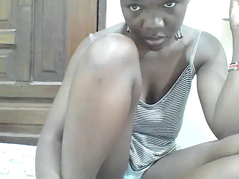 Snapshot of Ebony_Sweetcandy chatting on 04-18-26, 07:58 Ebony Sweetcandy online show from 04-18-26, 07:58