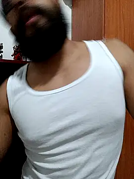 Snapshot of HombreS3n chatting on 02-05-25, 01:15 HombreS3n online show from 02-05-25, 01:15