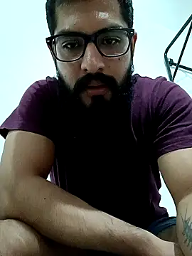 Snapshot of HombreS3n chatting on 01-30-25, 01:11 HombreS3n online show from 01-30-25, 01:11