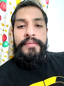 Snapshot of HombreS3n chatting on 12-25-24, 12:59 HombreS3n online show from 12-25-24, 12:59