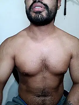 Snapshot of HombreS3n chatting on 09-30-25, 10:38 HombreS3n online show from 09-30-25, 10:38