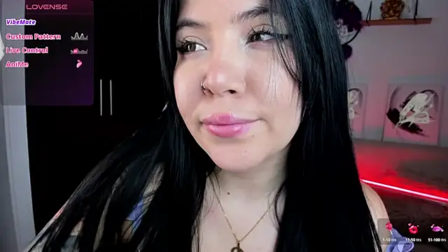 Snapshot of AilynRed chatting on 09-24-25, 01:13 AilynRed online show from 09-24-25, 01:13