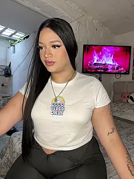 GemaGranadoss online show from 10-14-25, 09:25