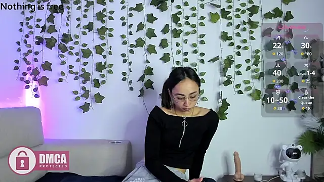 Alana Pherson online show from 04-09-26, 05:42