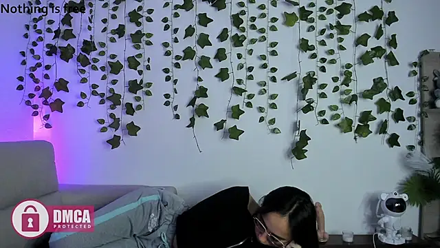 Alana Pherson online show from 04-09-26, 06:19