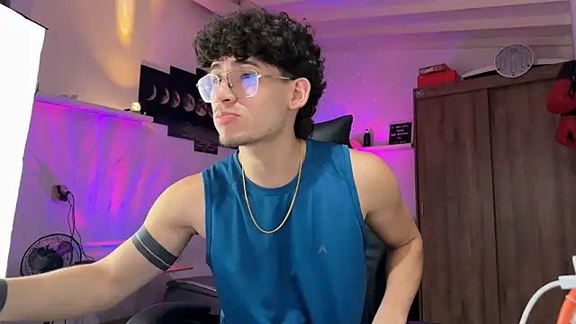 Kisan Smith online show from 02-28-26, 01:05