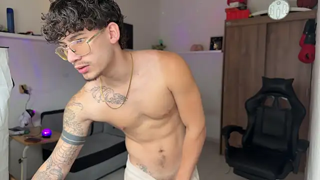 Kisan Smith online show from 07-19-26, 06:15