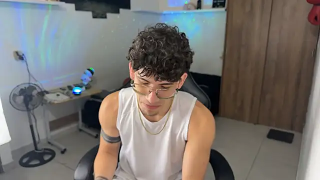 Kisan Smith online show from 02-18-26, 04:10