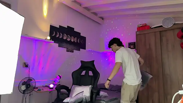 Kisan Smith online show from 03-14-26, 05:13