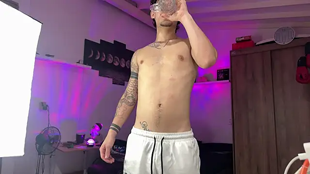 Kisan Smith online show from 03-27-26, 03:26