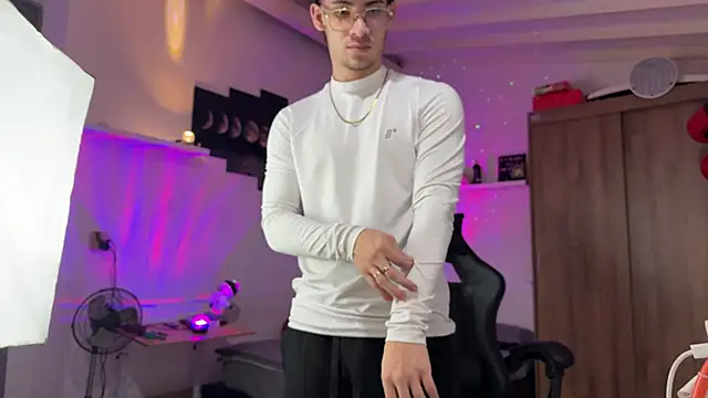 Kisan Smith online show from 03-10-26, 02:37