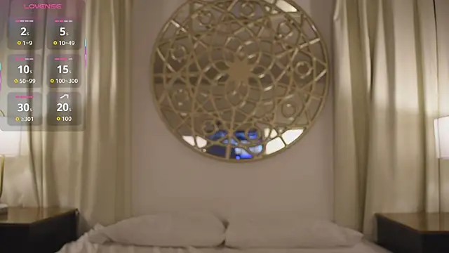 Snapshot of Antonellaparis_ chatting on 09-18-25, 02:25 Antonellaparis online show from 09-18-25, 02:25