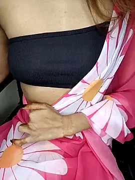 Snapshot of Leeeezzzz_roy chatting on 12-14-25, 09:31 Leeeezzzz roy online show from 12-14-25, 09:31