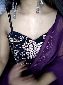 Snapshot of Leeeezzzz_roy chatting on 04-03-26, 06:47 Leeeezzzz roy online show from 04-03-26, 06:47