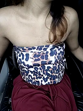 Snapshot of Leeeezzzz_roy chatting on 11-08-25, 06:55 Leeeezzzz roy online show from 11-08-25, 06:55