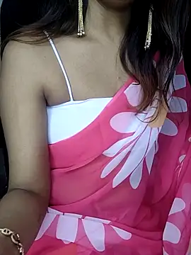 Snapshot of Leeeezzzz_roy chatting on 12-13-25, 08:04 Leeeezzzz roy online show from 12-13-25, 08:04