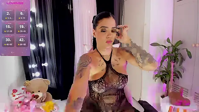 EmmaRusellx online show from 10-04-25, 08:32