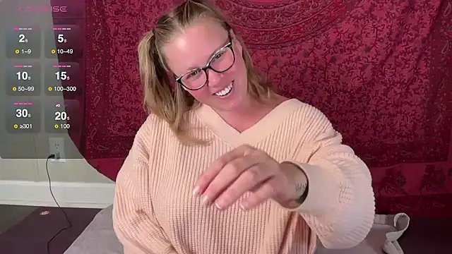 GlitterKitty108 online show from 10-25-25, 01:23