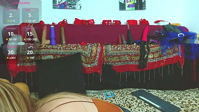 Wiktoria Brownx online show from 10-24-25, 10:53