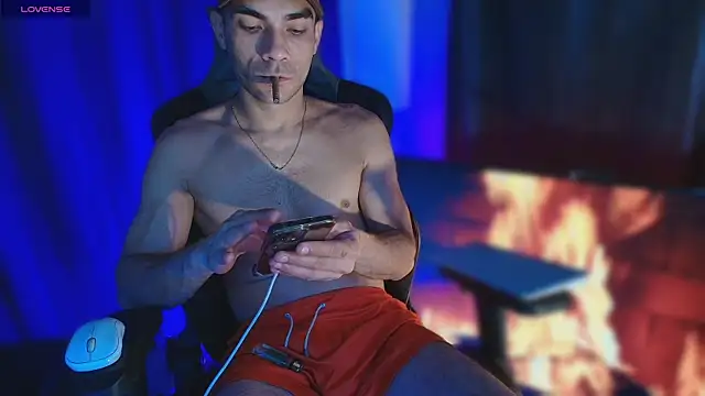 Snapshot of sexyboycolombi4 chatting on 07-11-26, 03:34 sexyboycolombi4 online show from 07-11-26, 03:34