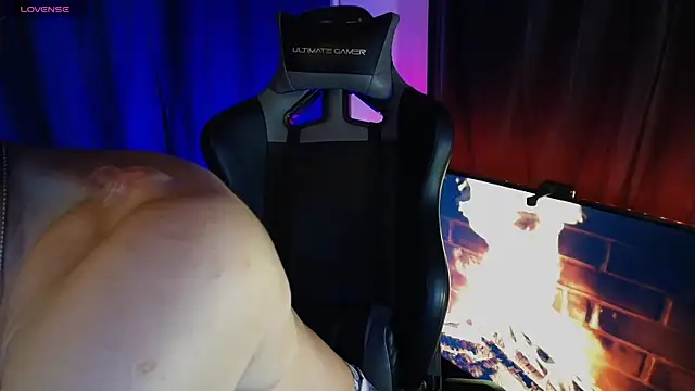 sexyboycolombi4 online show from 03-01-26, 05:24