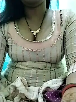 Snapshot of IslamicPimento chatting on 03-02-25, 11:28 IslamicPimento online show from 03-02-25, 11:28