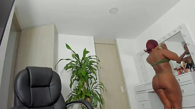 charlotte tiller online show from 10-10-25, 06:03