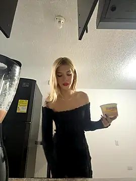 Courtney gonet online show from 09-18-25, 04:59