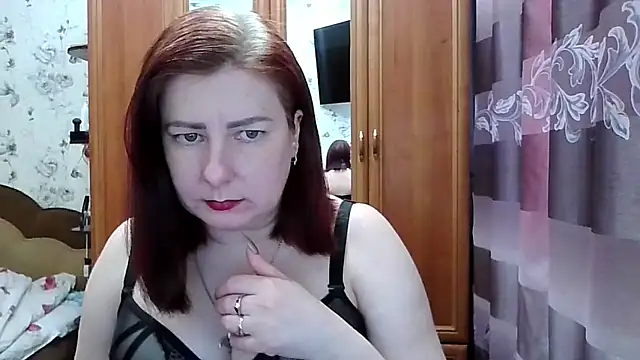 Snapshot of SophieNightAh chatting on 03-14-26, 12:11 SophieNightAh online show from 03-14-26, 12:11