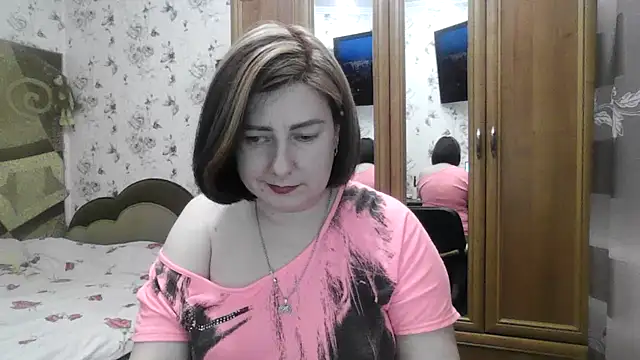 SophieNightAh online show from 11-25-25, 05:46