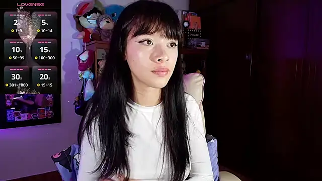 Snapshot of Marceline_0 chatting on 07-10-26, 11:27 Marceline 0 online show from 07-10-26, 11:27